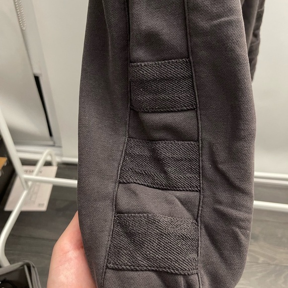 Adidas joggers - Picture 3 of 7
